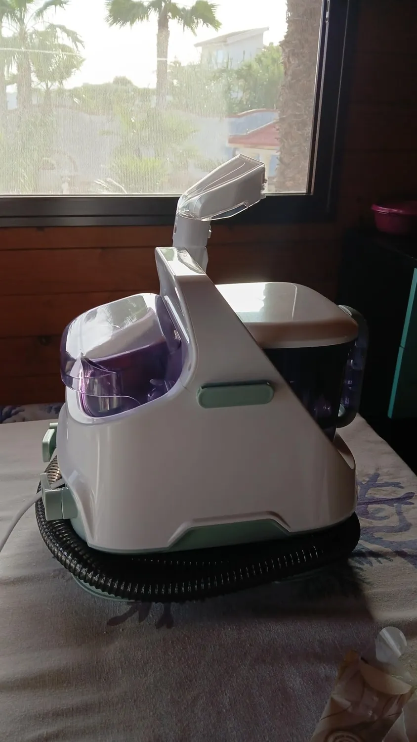 H.Koenig TWT77 Pulitore Tessuti 1,4L 650W Bianco