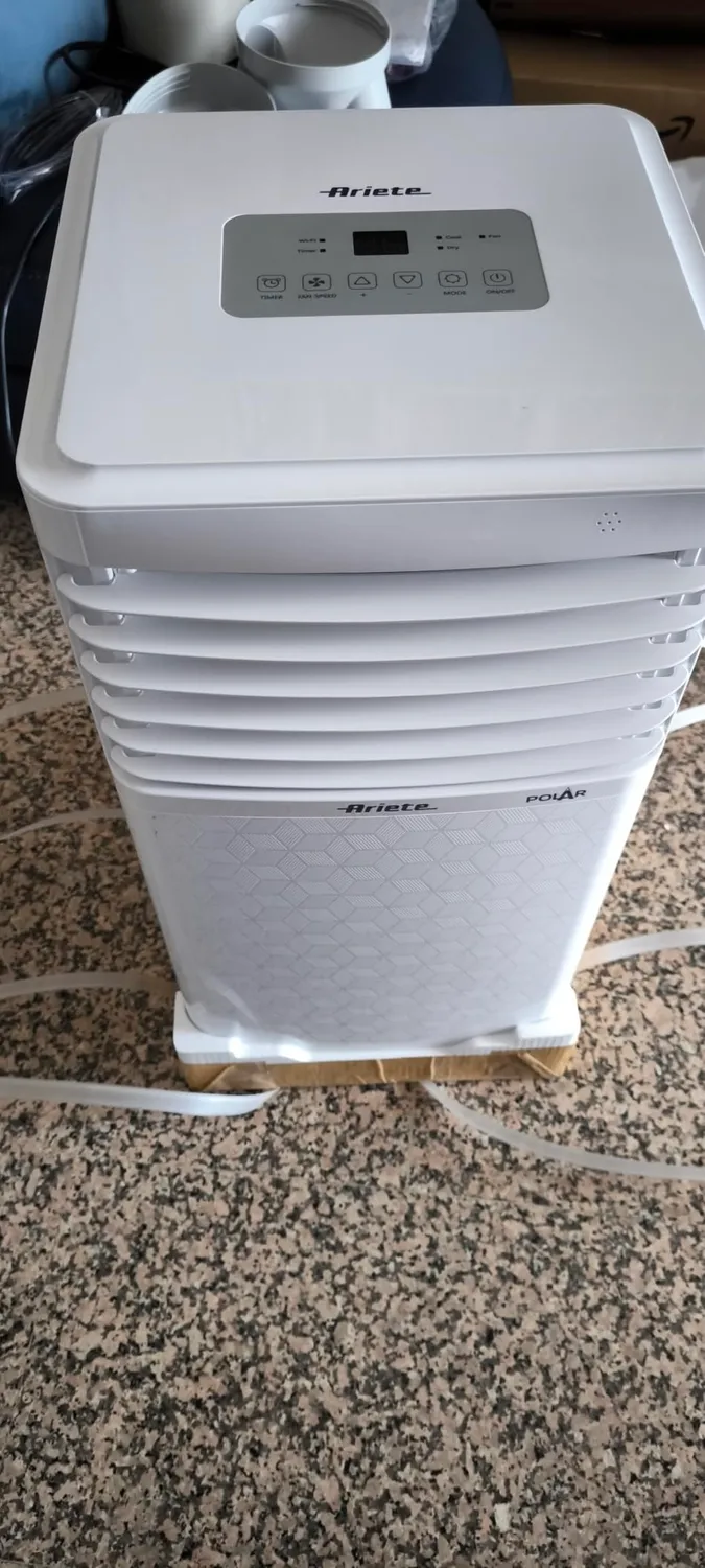 Ariete Polar 10 Climatizzatore Portatile 10000BTU WiFi