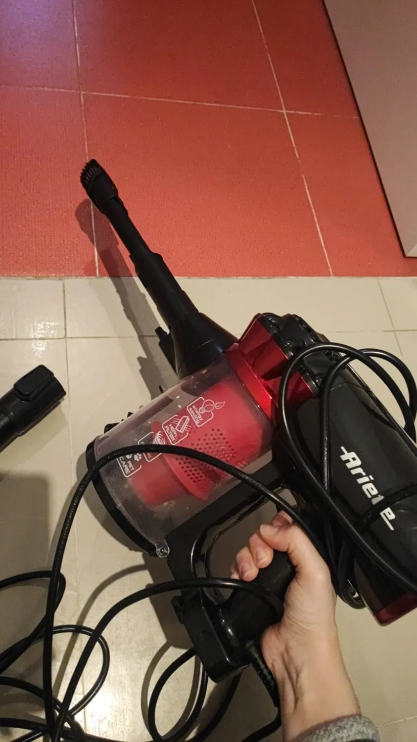 Ariete Handy Force 2759 Scopa Elettrica con Filo 600W