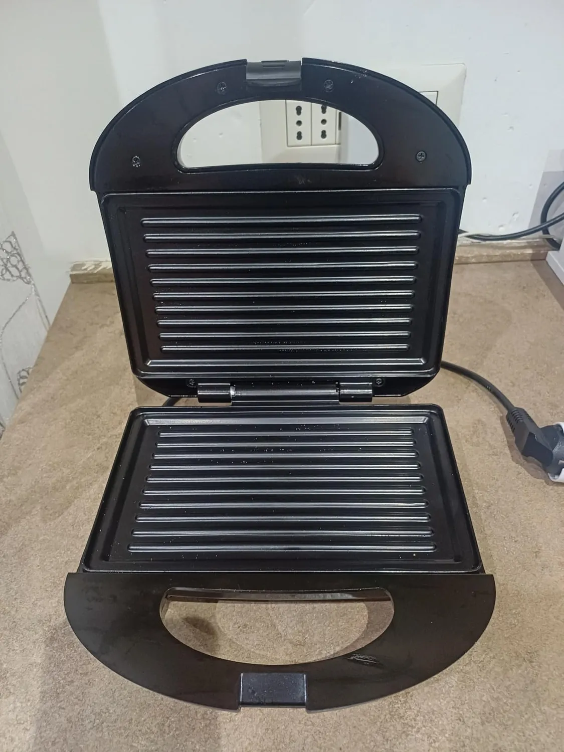 Ariete 1980 Toast & Grill Easy tostiera sandwich 750W rigata