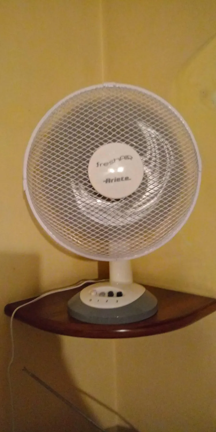 Ariete Freshair 847 Ventilatore da Tavolo Bianco 3 Velocità