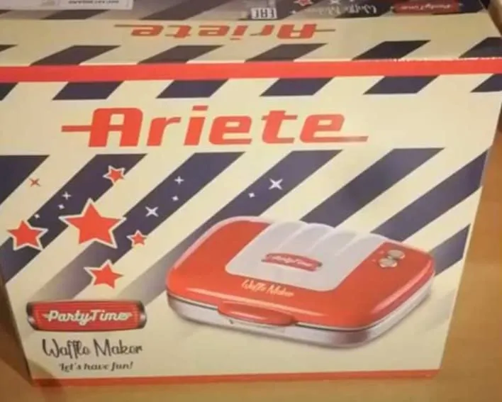Ariete Party Time 1973 Piastra Waffle Rossa 700W Antiaderente