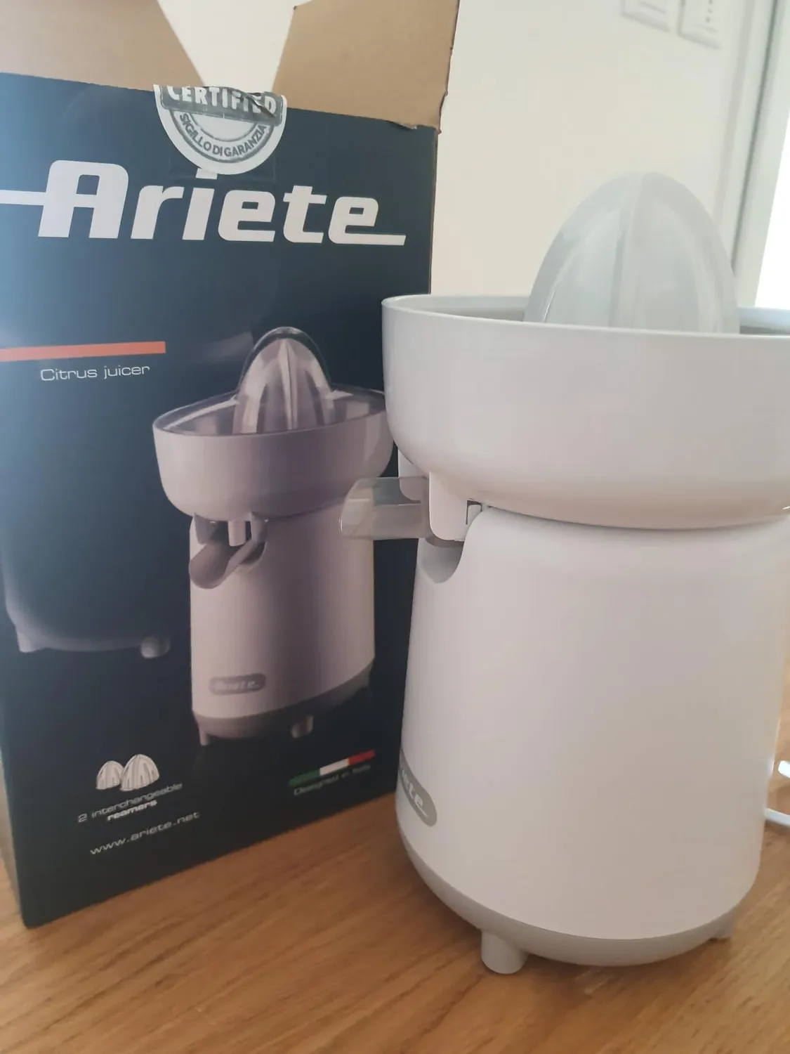 Ariete 418 Breakfast spremiagrumi elettrico beige 40W